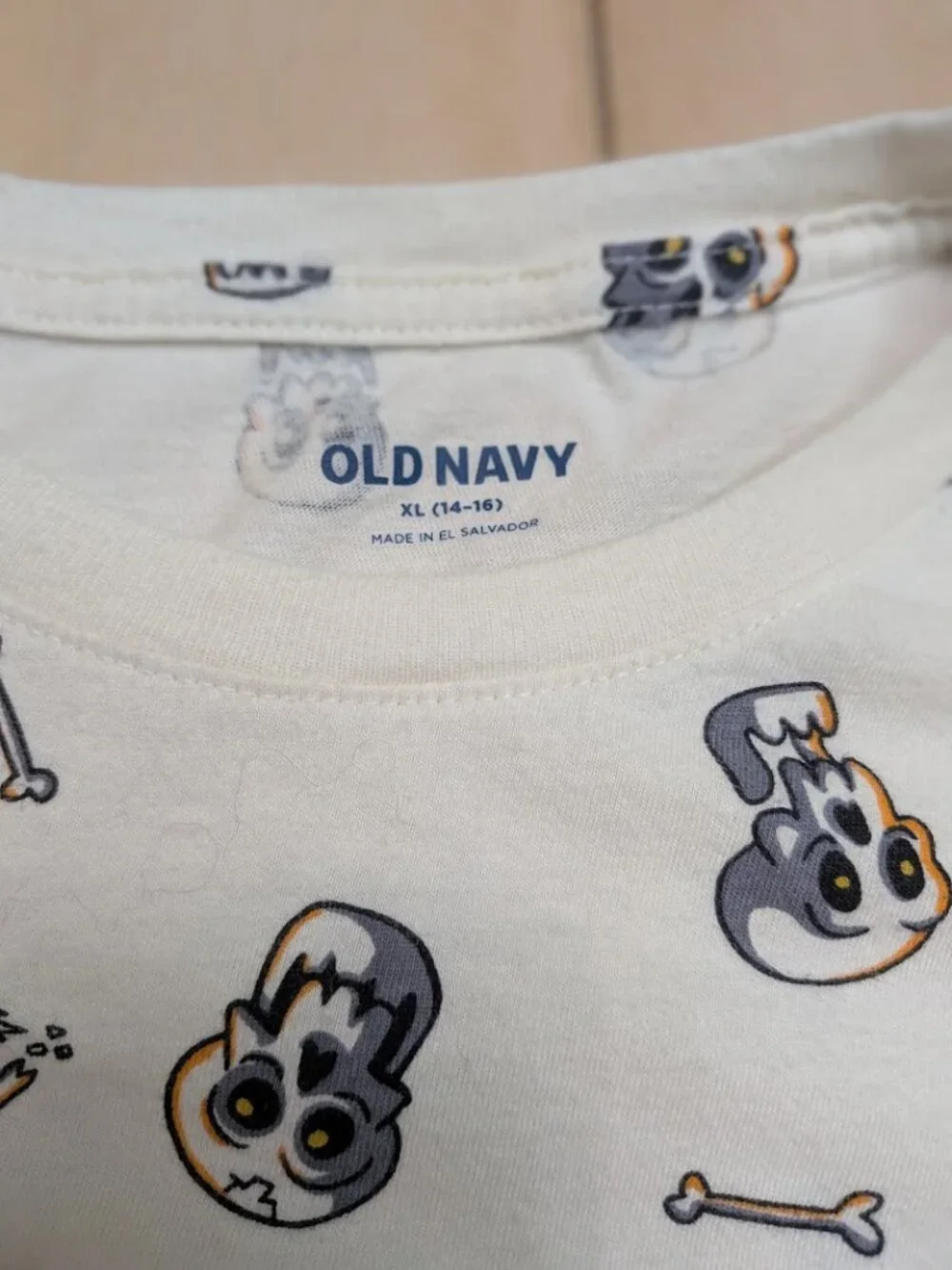 Old Navy Kids XL 14-16 Skull Bones Halloween Graphic T-Shirt